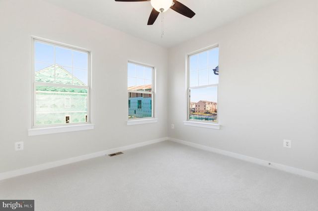 1011 VENIFENA TER SE, Leesburg, VA 20175