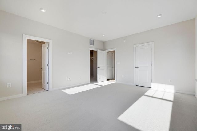 1011 VENIFENA TER SE, Leesburg, VA 20175