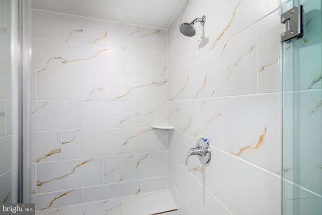 1011 VENIFENA TER SE, Leesburg, VA 20175