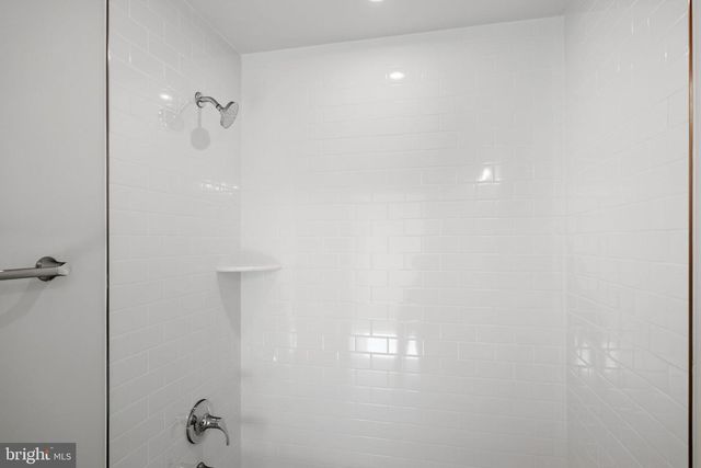 1011 VENIFENA TER SE, Leesburg, VA 20175