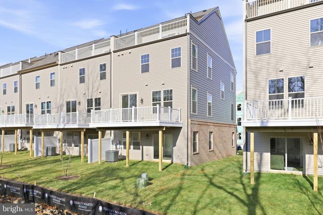 1011 VENIFENA TER SE, Leesburg, VA 20175