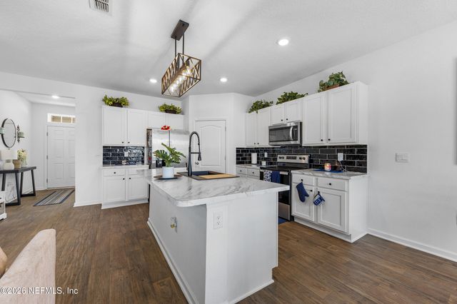 2805 OAK STREAM Drive, Green Cove Springs, FL 32043