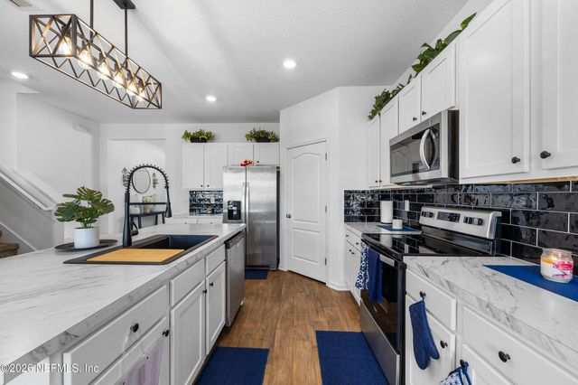 2805 OAK STREAM Drive, Green Cove Springs, FL 32043