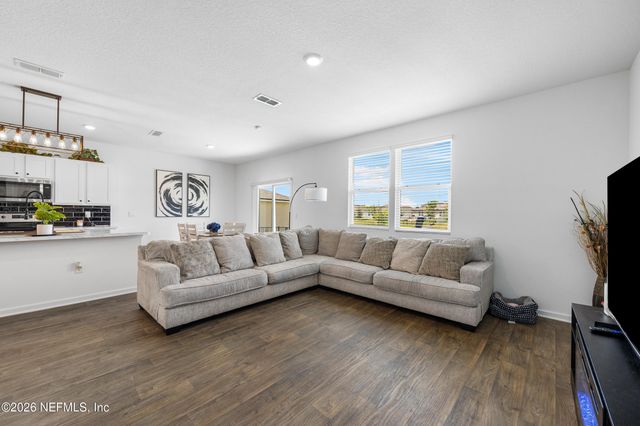 2805 OAK STREAM Drive, Green Cove Springs, FL 32043