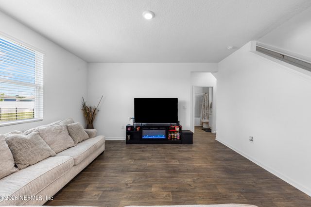 2805 OAK STREAM Drive, Green Cove Springs, FL 32043