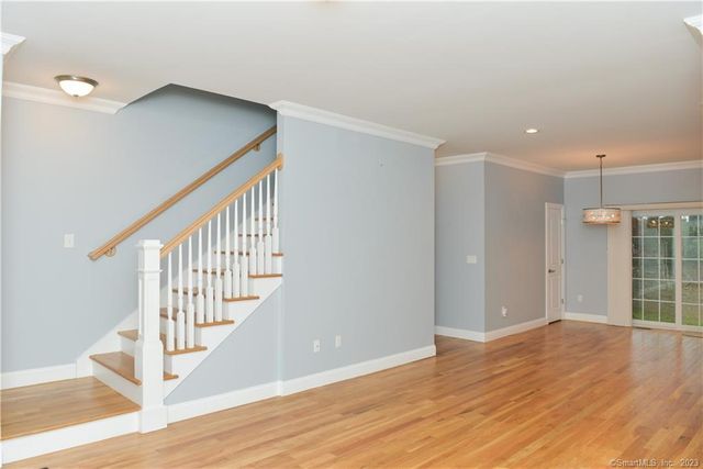 17 Brookview Circle 17, Bristol, CT 06010