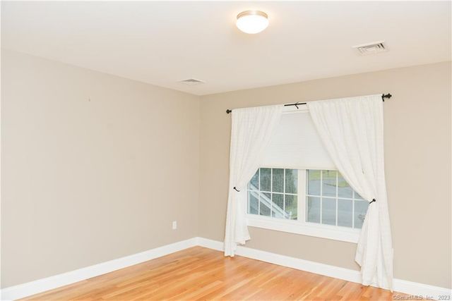 17 Brookview Circle 17, Bristol, CT 06010