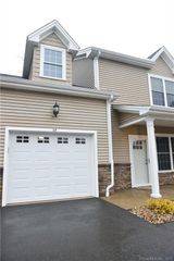 17 Brookview Circle 17, Bristol, CT 06010