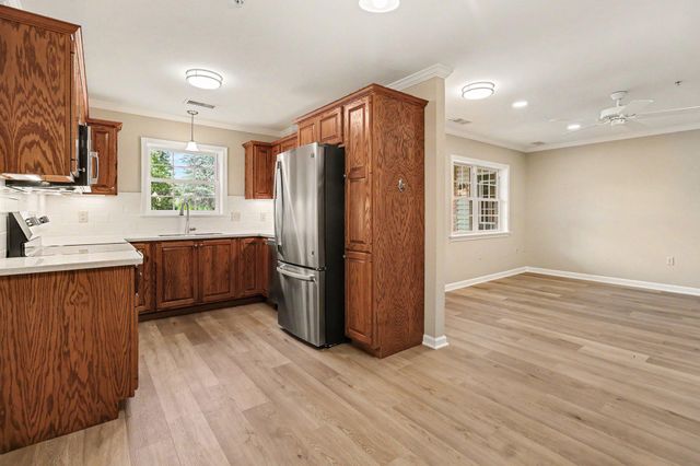 12 LUDWIG LN, Pottstown, PA 19464