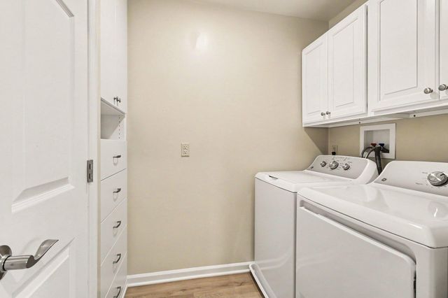 12 LUDWIG LN, Pottstown, PA 19464