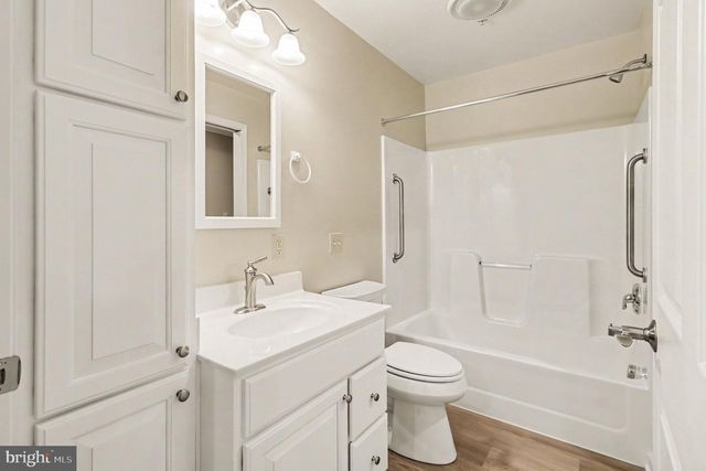 12 LUDWIG LN, Pottstown, PA 19464