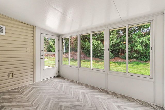 12 LUDWIG LN, Pottstown, PA 19464