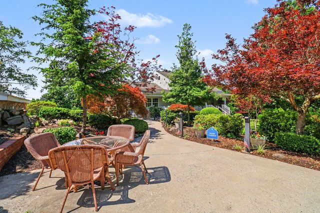 12 LUDWIG LN, Pottstown, PA 19464