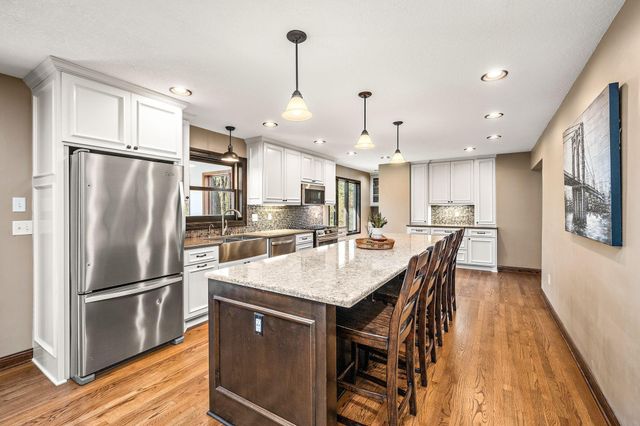 1110 105th Street W, Inver Grove Heights, MN 55077