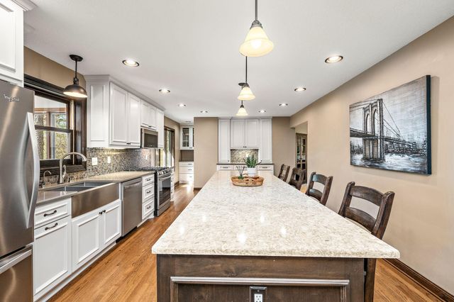 1110 105th Street W, Inver Grove Heights, MN 55077