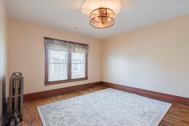 709 N Center Street, Clinton, IL 61727