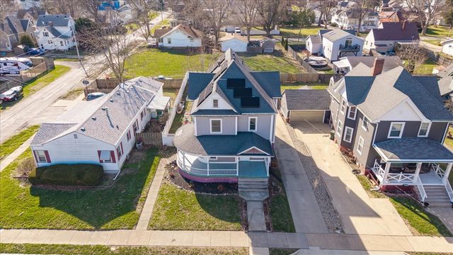 709 N Center Street, Clinton, IL 61727