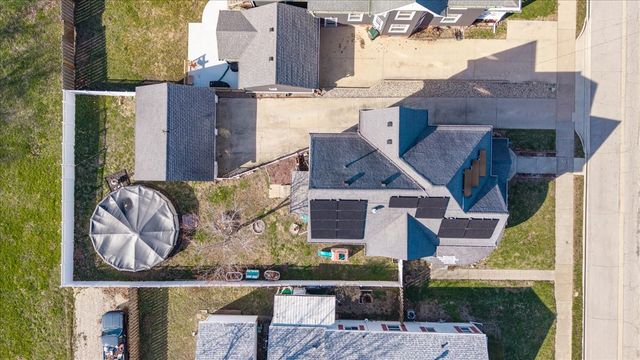 709 N Center Street, Clinton, IL 61727