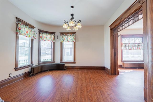 709 N Center Street, Clinton, IL 61727