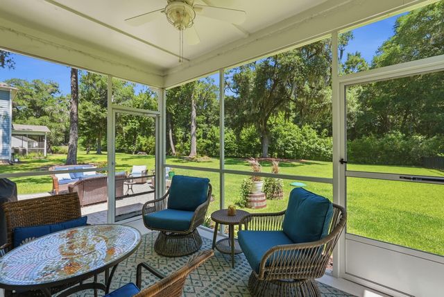 2017 Kings River Trail, Hollywood, SC 29449