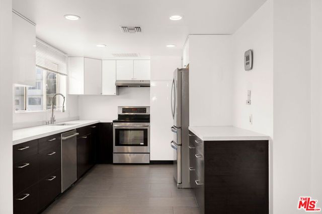 838 N Doheny Drive 906, West Hollywood, CA 90069