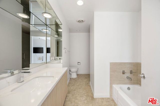 838 N Doheny Drive 906, West Hollywood, CA 90069