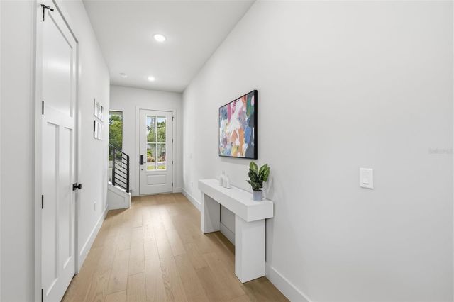 2301 N RIDGEWOOD AVENUE, Tampa, FL 33602