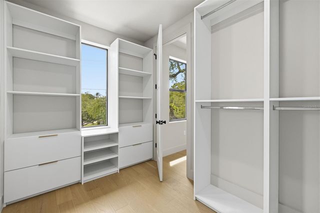 2301 N RIDGEWOOD AVENUE, Tampa, FL 33602