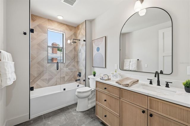 2301 N RIDGEWOOD AVENUE, Tampa, FL 33602