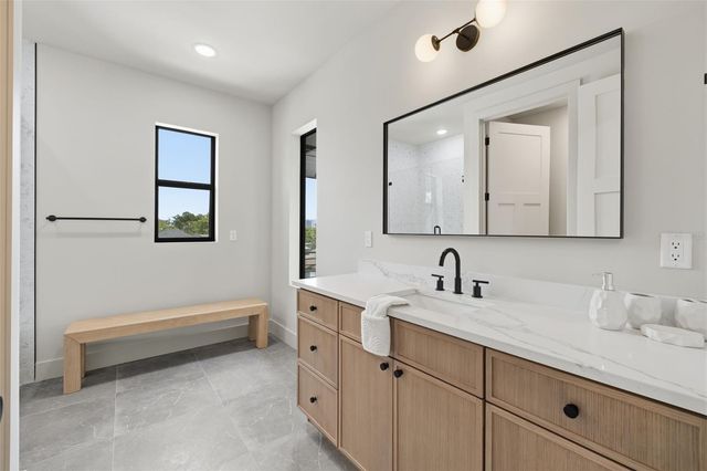 2301 N RIDGEWOOD AVENUE, Tampa, FL 33602