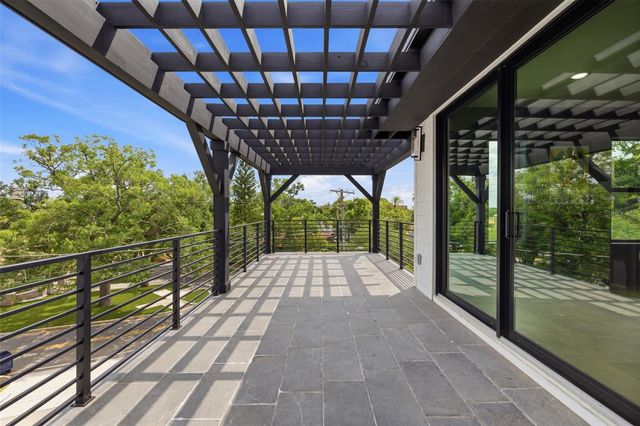 2301 N RIDGEWOOD AVENUE, Tampa, FL 33602