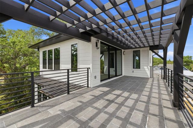 2301 N RIDGEWOOD AVENUE, Tampa, FL 33602