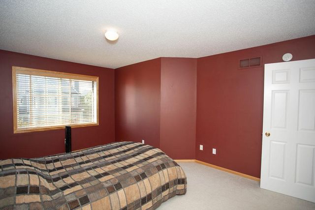 2310 Eagle Trace Lane, Woodbury, MN 55129