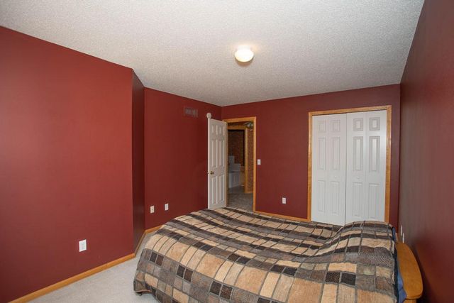 2310 Eagle Trace Lane, Woodbury, MN 55129