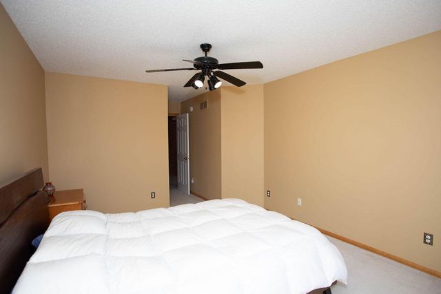 2310 Eagle Trace Lane, Woodbury, MN 55129