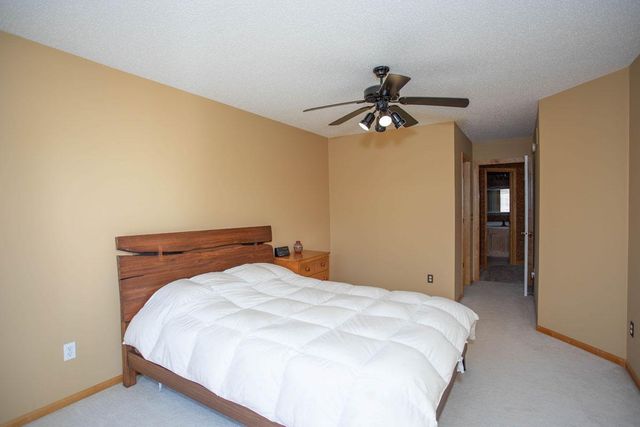 2310 Eagle Trace Lane, Woodbury, MN 55129