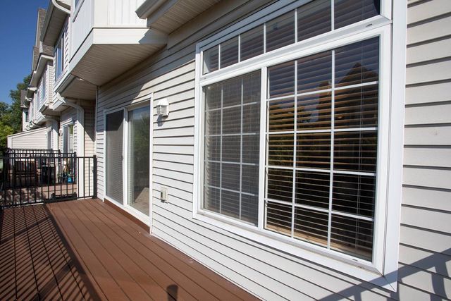 2310 Eagle Trace Lane, Woodbury, MN 55129