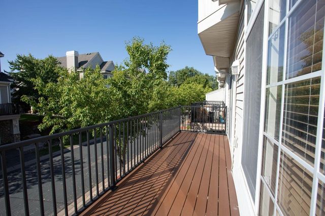 2310 Eagle Trace Lane, Woodbury, MN 55129