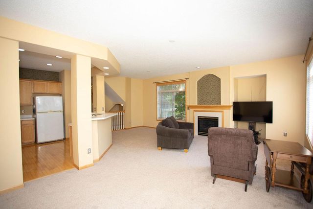 2310 Eagle Trace Lane, Woodbury, MN 55129