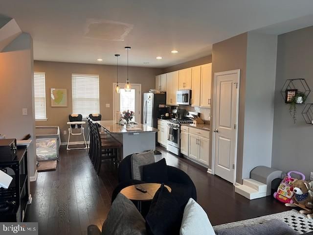 107 WINTERBERRY WAY, Woodbury, NJ 08096