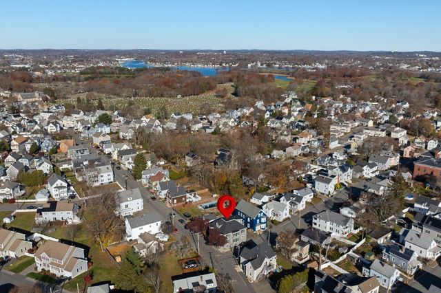 18 Balcomb St B, Salem, MA 01970