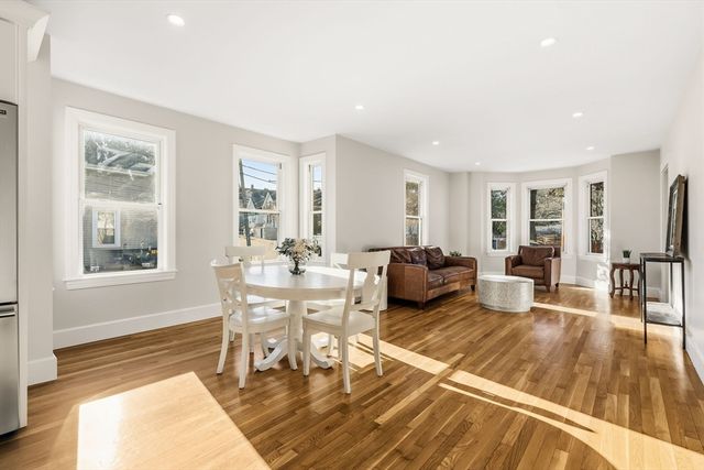 18 Balcomb St B, Salem, MA 01970