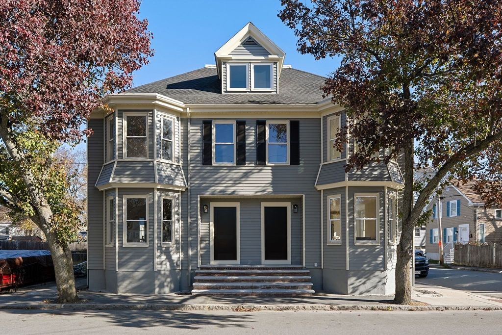 18 Balcomb St B, Salem, MA 01970