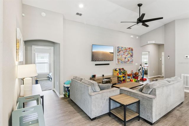 1087 TROPEA LANE, Auburndale, FL 33823