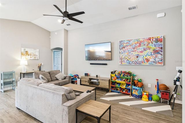1087 TROPEA LANE, Auburndale, FL 33823