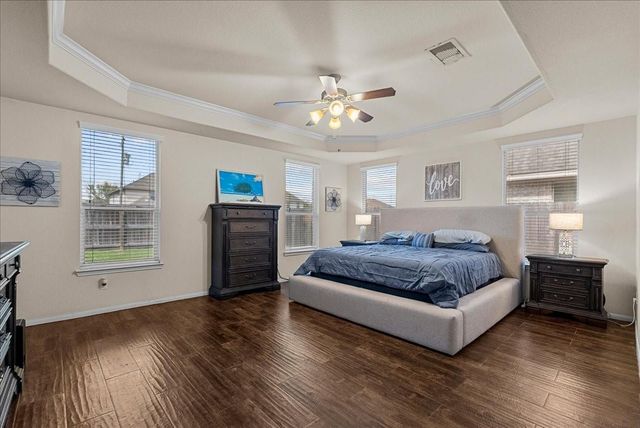 4322 Evergreen Drive, Friendswood, TX 77546