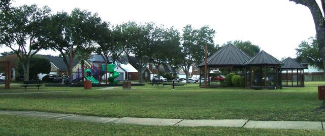 8978 Dawnridge Drive, Houston, TX 77071