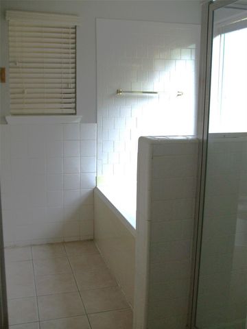 8978 Dawnridge Drive, Houston, TX 77071