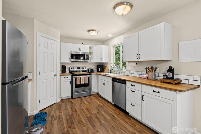 18102 Big Fir Court SE, Yelm, WA 98597