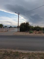 7786 Capelin Road, Phelan, CA 92371